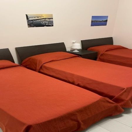 Sissi Comfort Rooms Foresteria Lombarda Monza Eksteriør billede